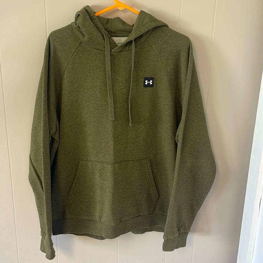 Men’s Under Armour hoodie
